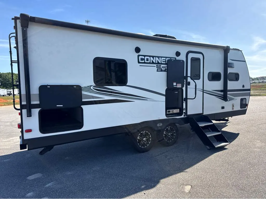 2022 K-Z Connect SE C221FKKSE dealer photo 6 from Great American RV SuperStores