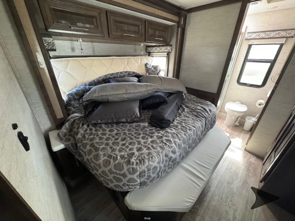 2022 Entegra Coach Accolade 37K, Photos photo 48