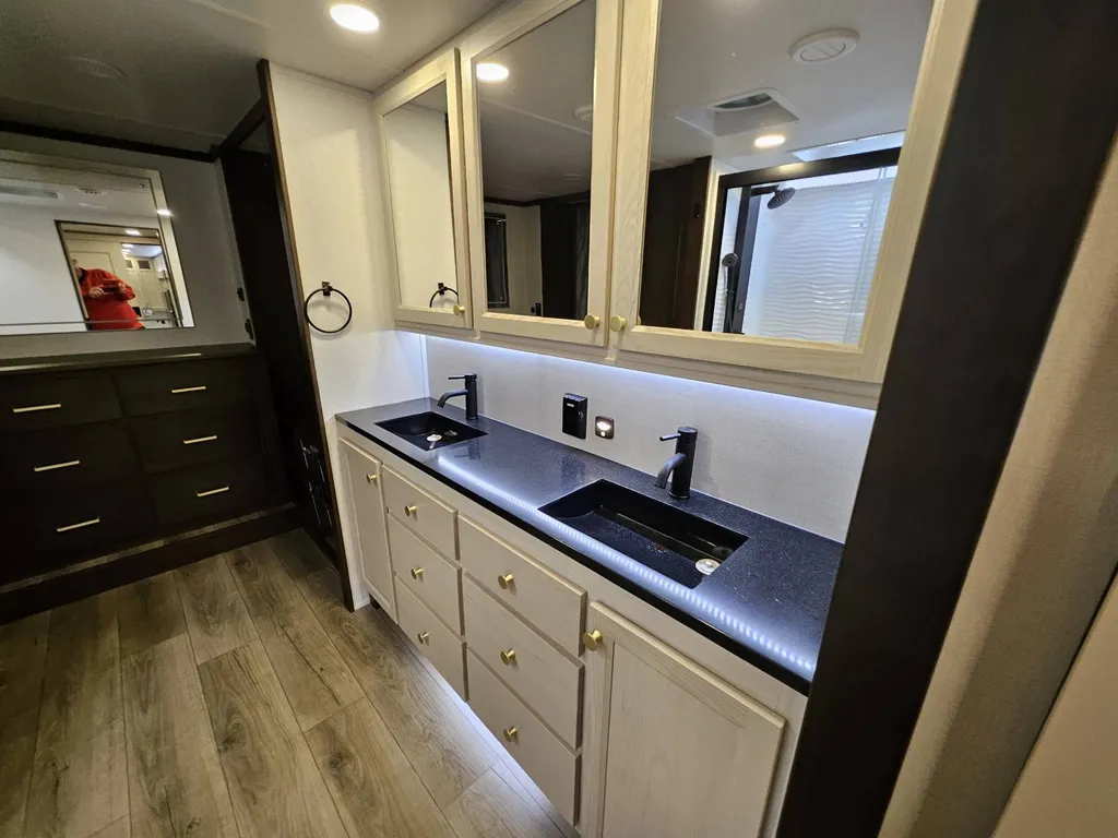 2026 Forest River Cedar Creek 385RK, Photos photo 19