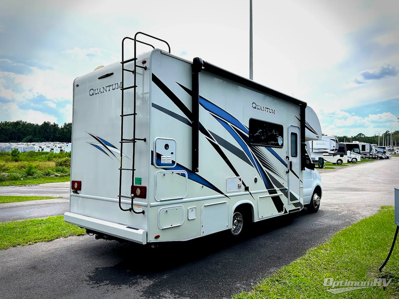 2023 Thor Motor Coach Quantum Sprinter MB24 - Photo 3