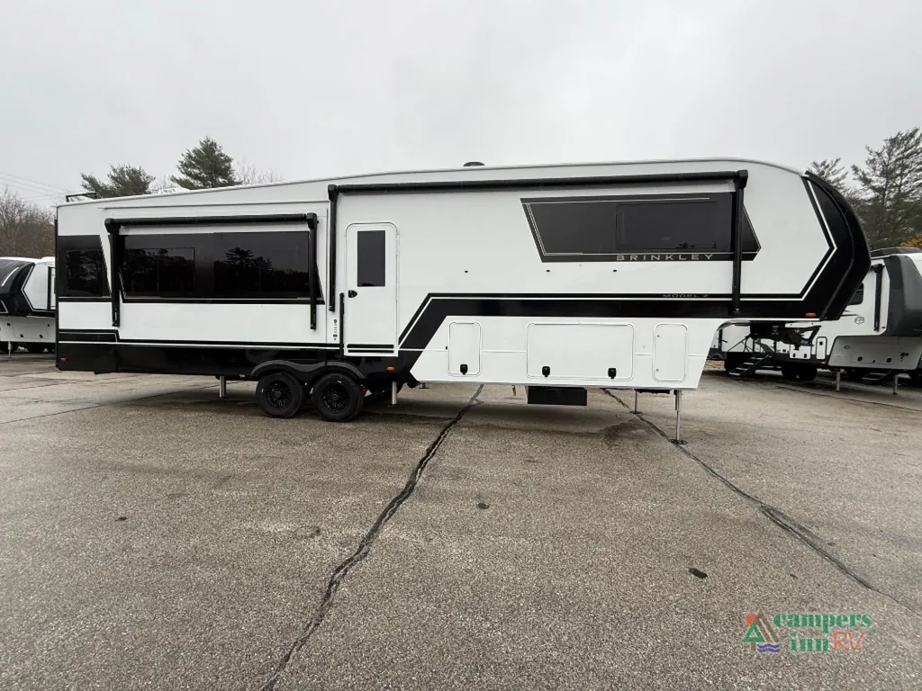 2026 Brinkley Model Z 3600, Photos photo 5