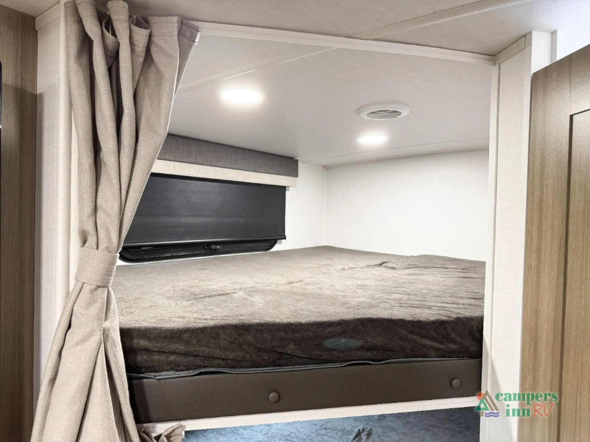 2027 Forest River Rockwood Mini Lite 2509S — Photo 6