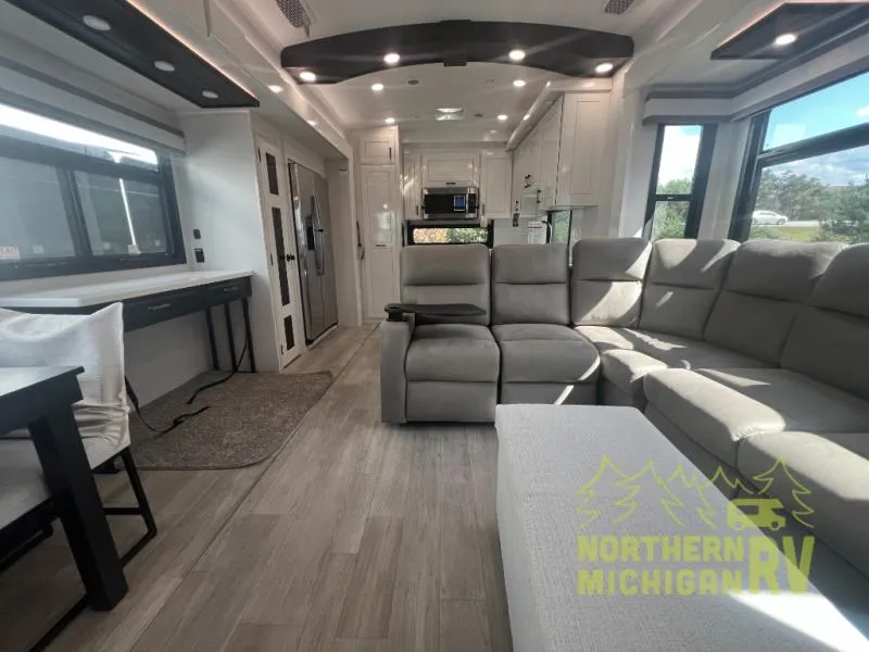 2026 Jayco Pinnacle 38FBRK - Photo 4