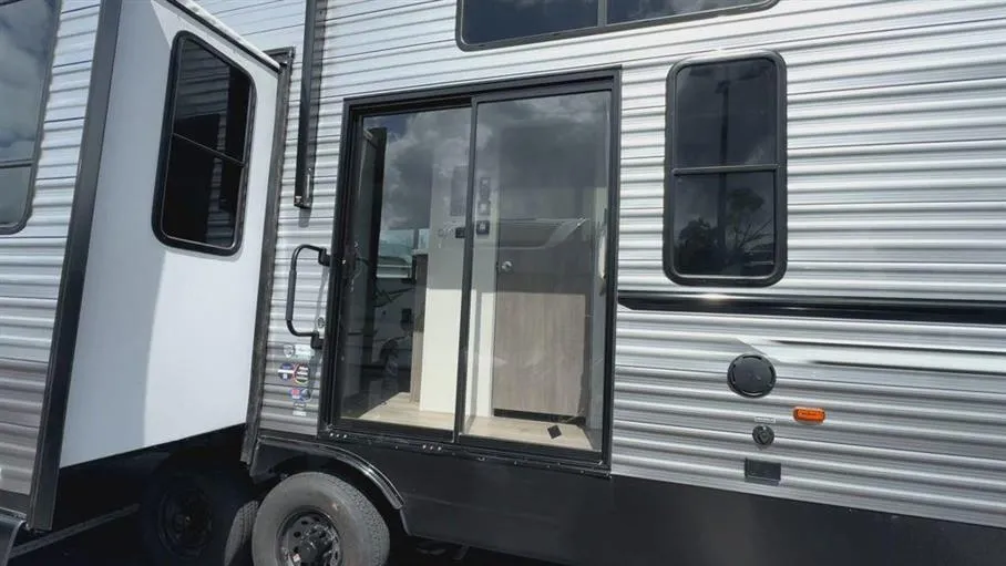 2026 Coachmen Catalina Destination Series 44CONDO - Photo 3