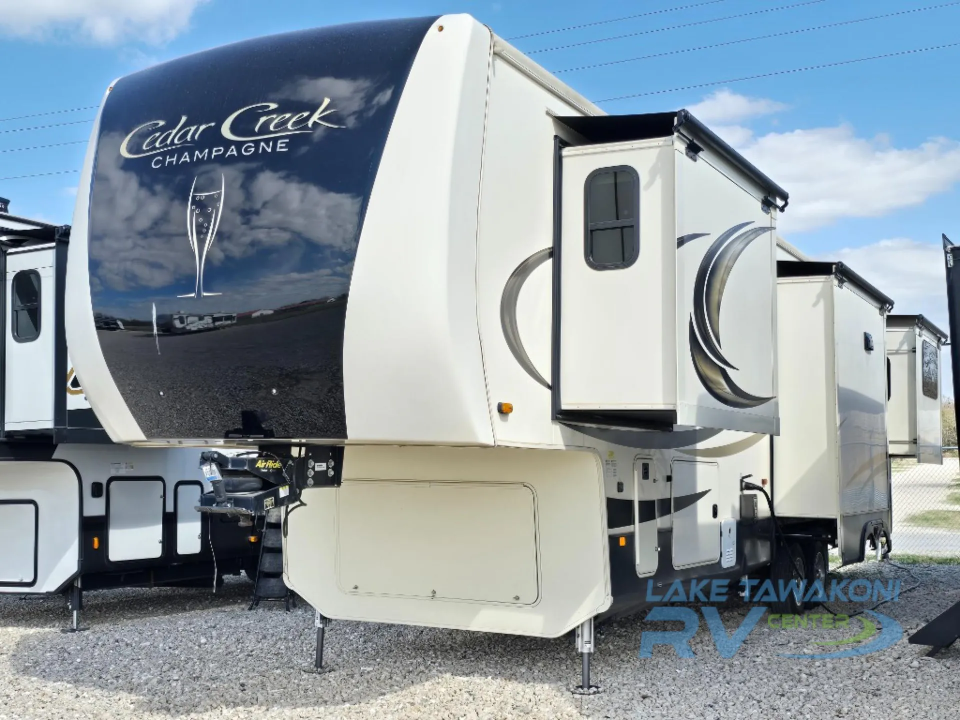 2020 Forest River Cedar Creek Champagne Edition 38ERD - Photo 3