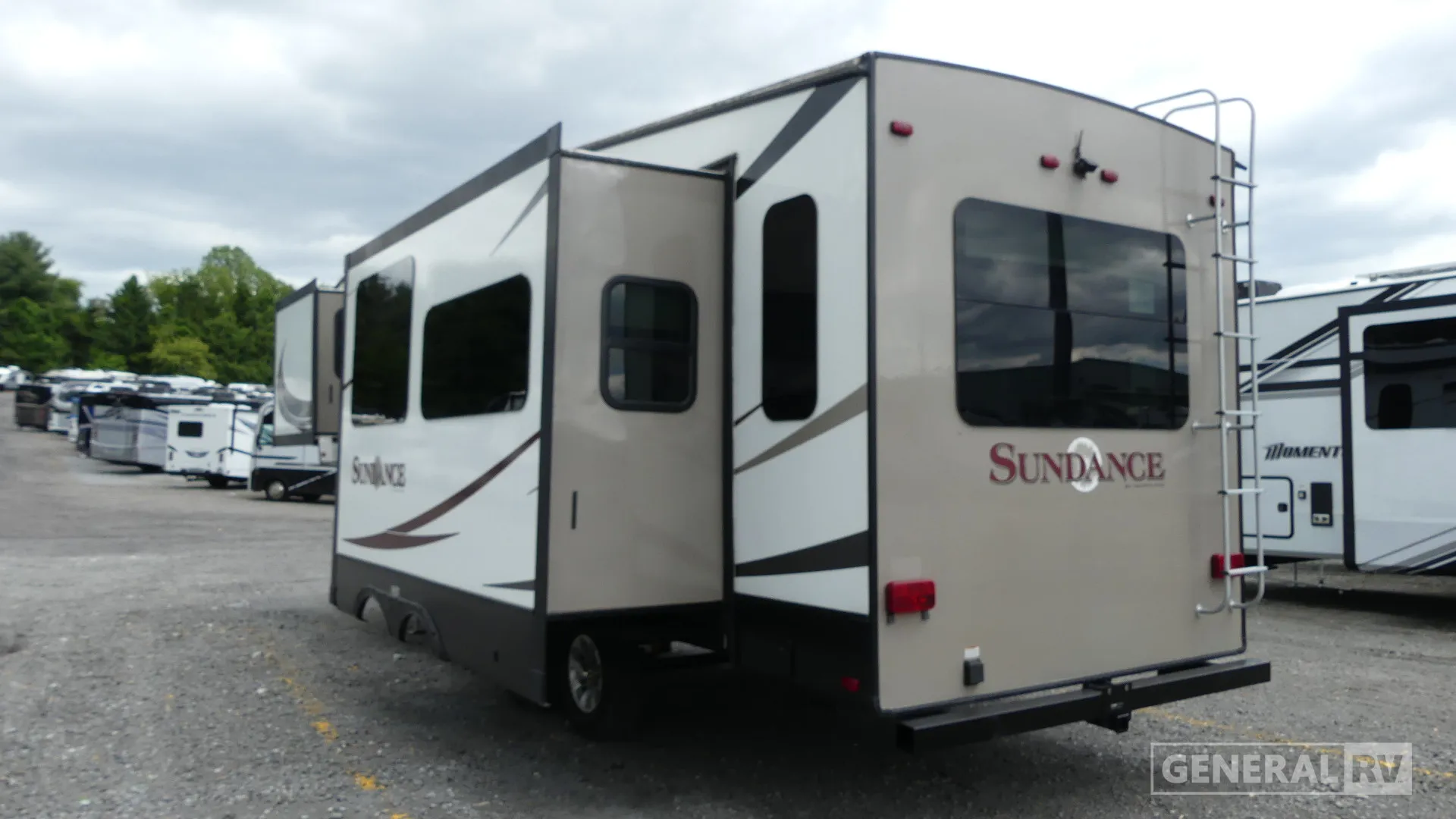2016 Heartland Sundance 2880RLT - Photo 4