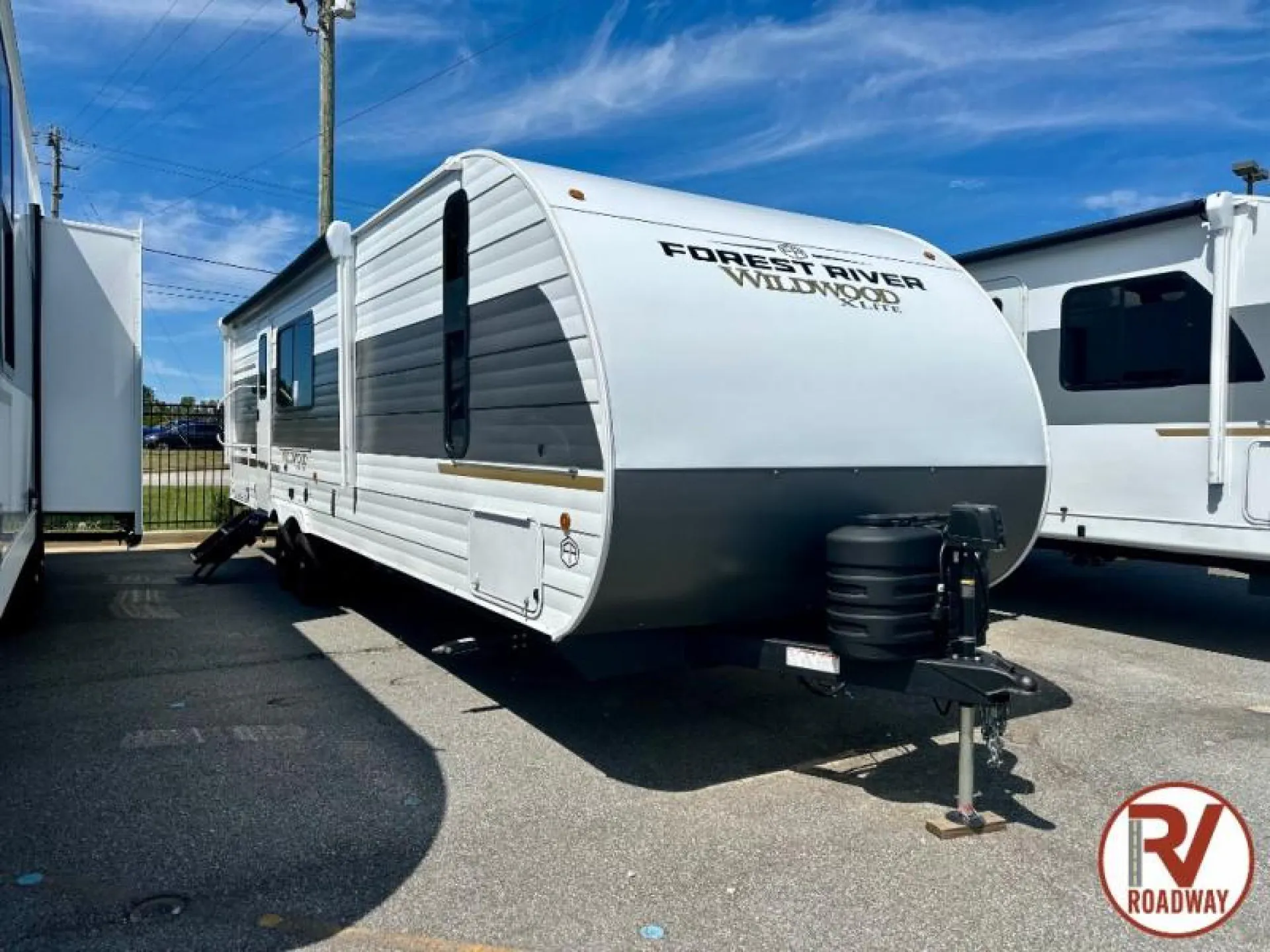 2025 Forest River Wildwood X-Lite 26ICE - Photo 2