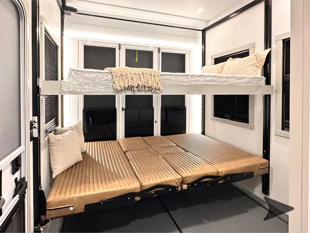 2026 Brinkley Model G 3520, Photos photo 97