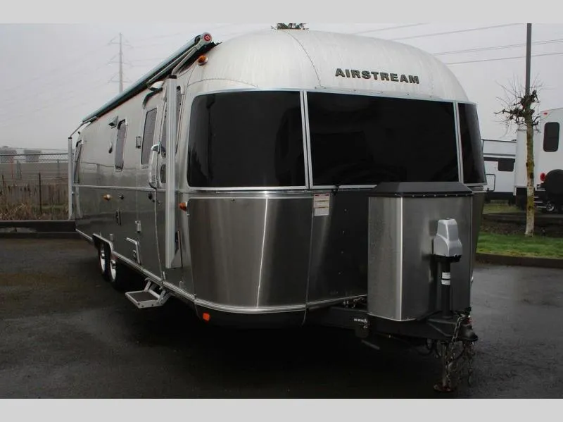2016 Airstream Classic 30 - Photo 2