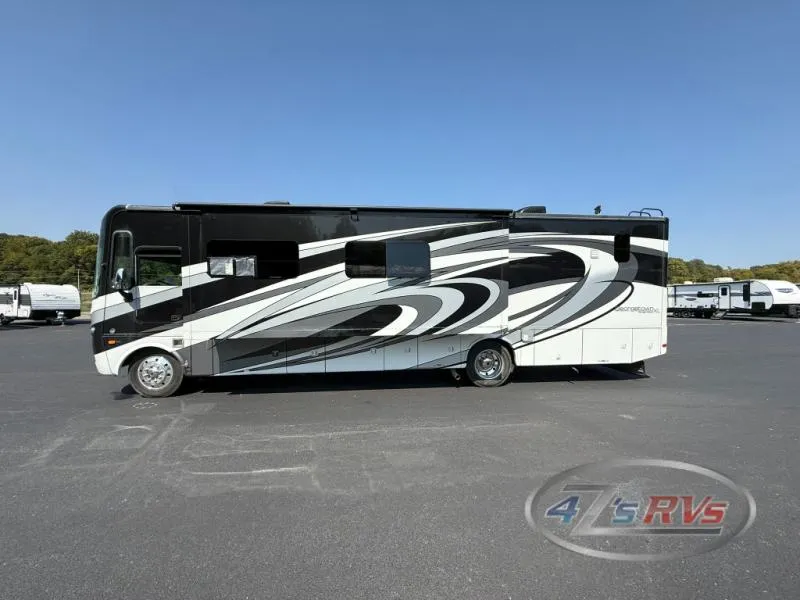 2019 Forest River Georgetown XL 369DS - Photo 2