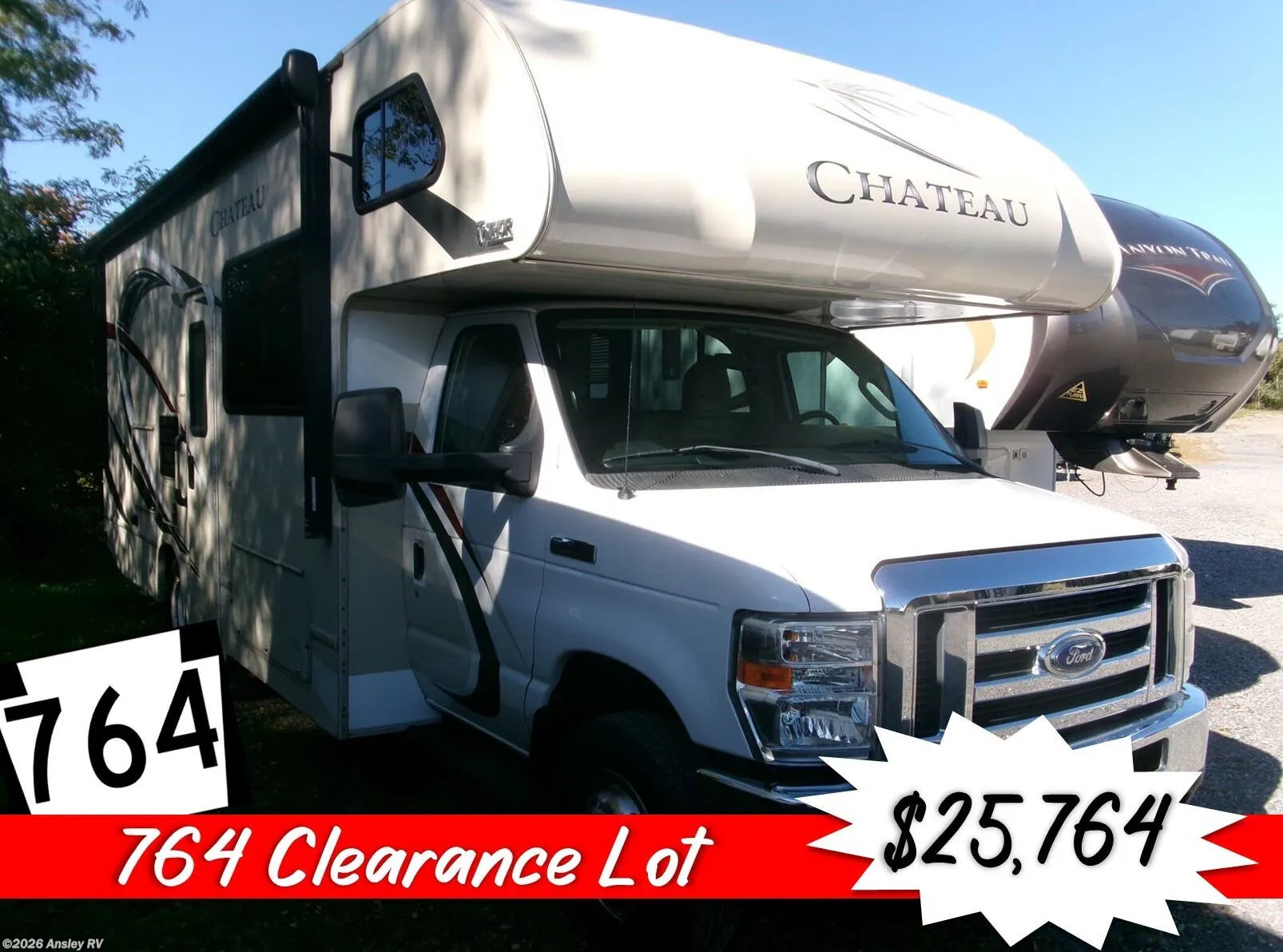 2017 Thor Motor Coach Chateau 26B - Photo 2