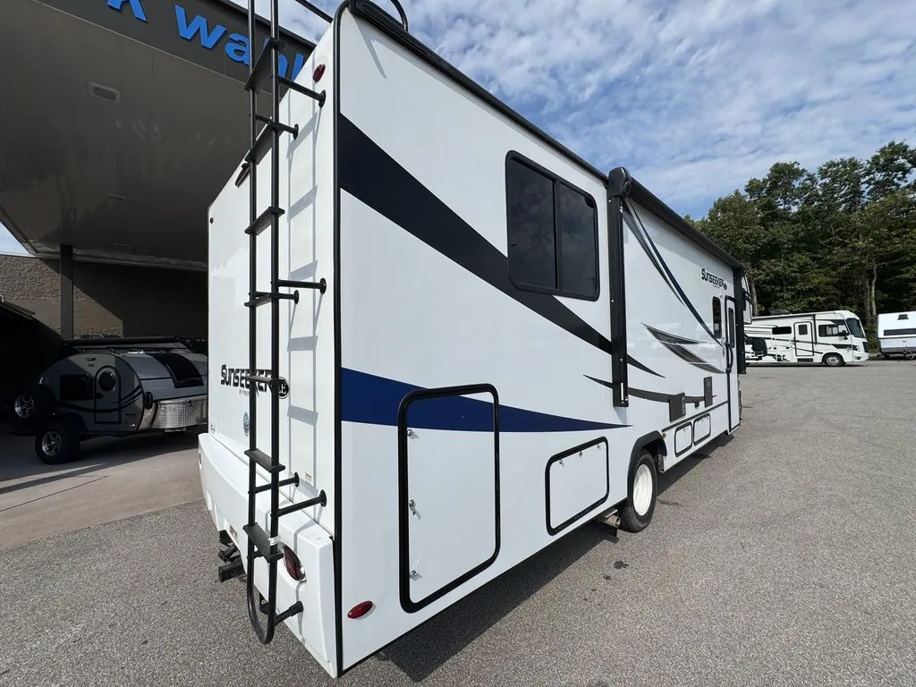 2022 Forest River Sunseeker 2850S LE - Photo 4