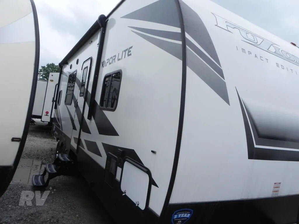 2021 Keystone Impact Vapor Lite 26V - Photo 3