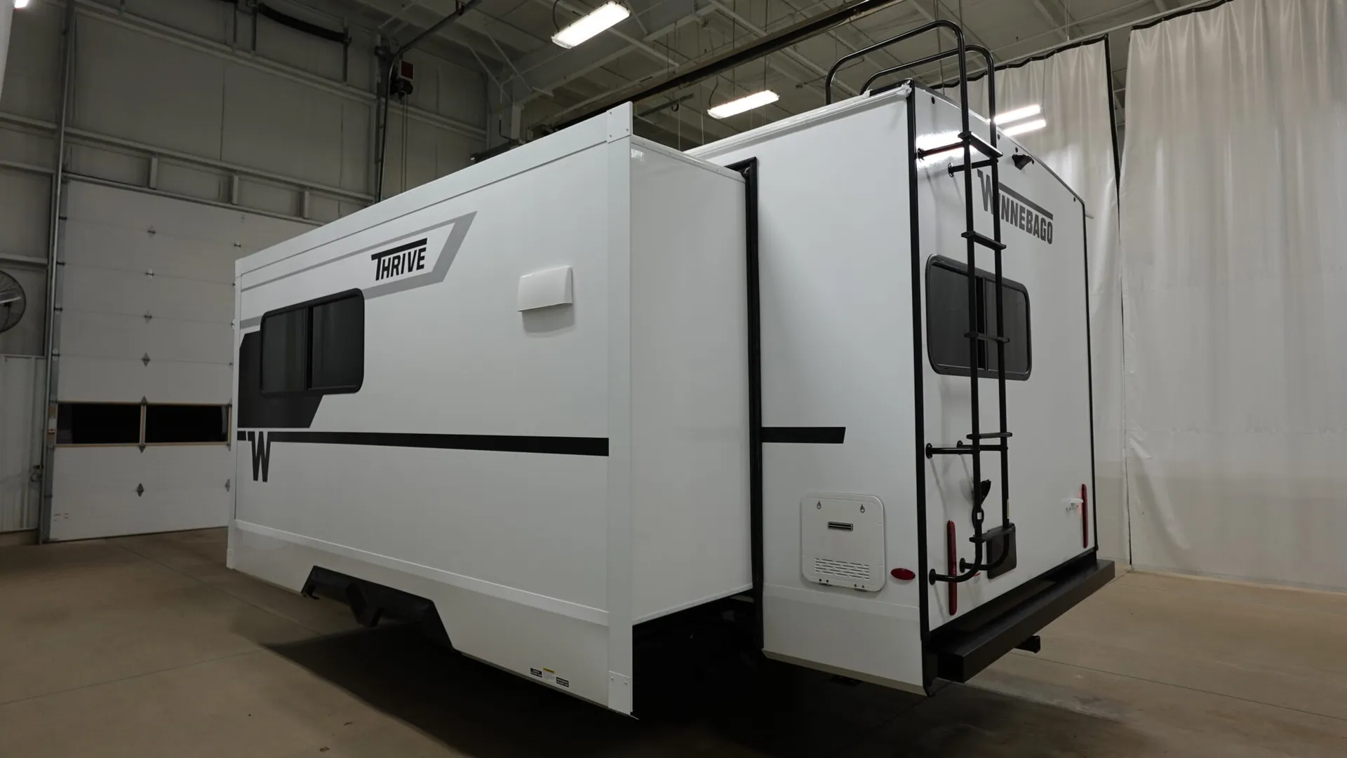 2026 Winnebago Thrive 22MLS - Photo 4