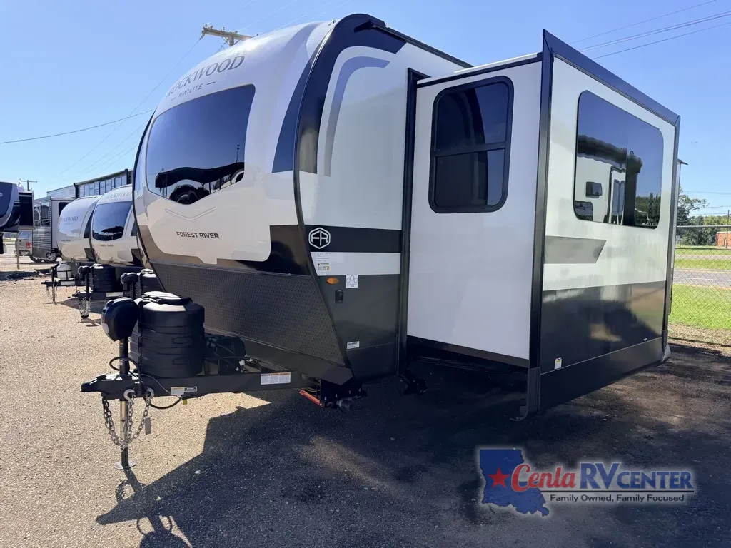 2027 Forest River Rockwood Mini Lite 2506FK
