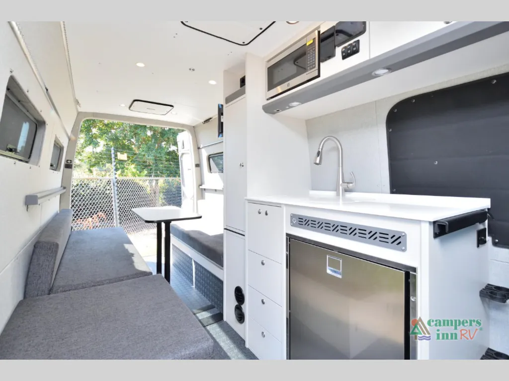 2023 Outside Van Approach 170, Photos photo 16