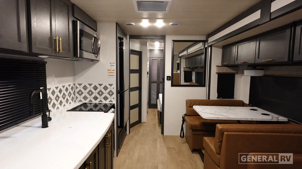 2027 Nexus Maximus 34MX, Photos photo 2