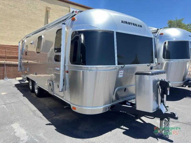 2026 Airstream International 25FB - Photo 2