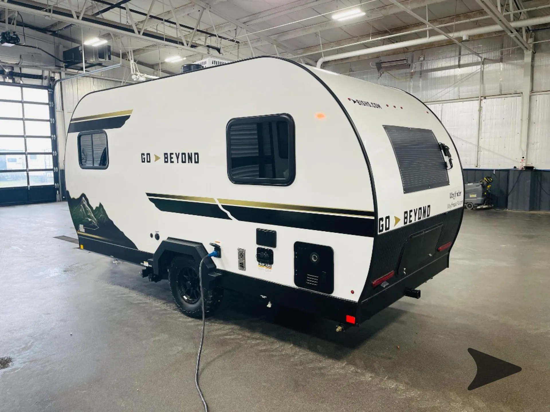 2027 Wayfinder Go Beyond LTD 171FD - Photo 3