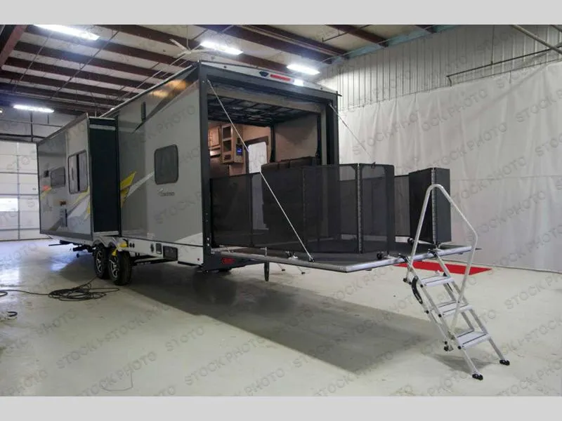 2022 Coachmen Adrenaline 29SS - Photo 3