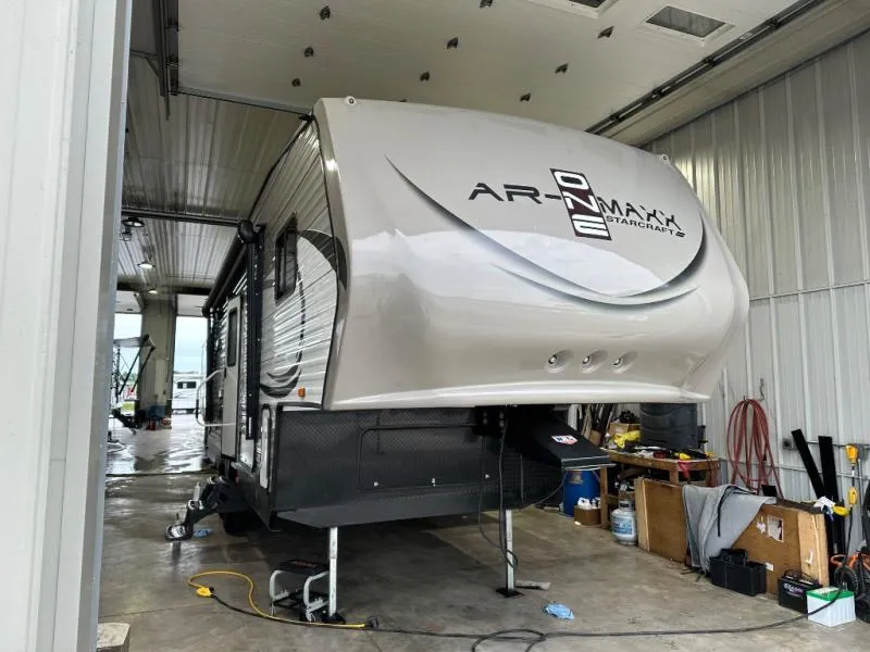 2017 Starcraft AR-ONE MAXX 27RKS - Main photo