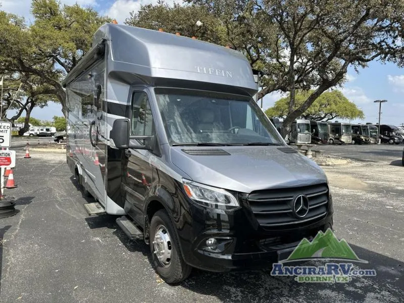 2025 Tiffin Wayfarer 25 XRW - Photo 4