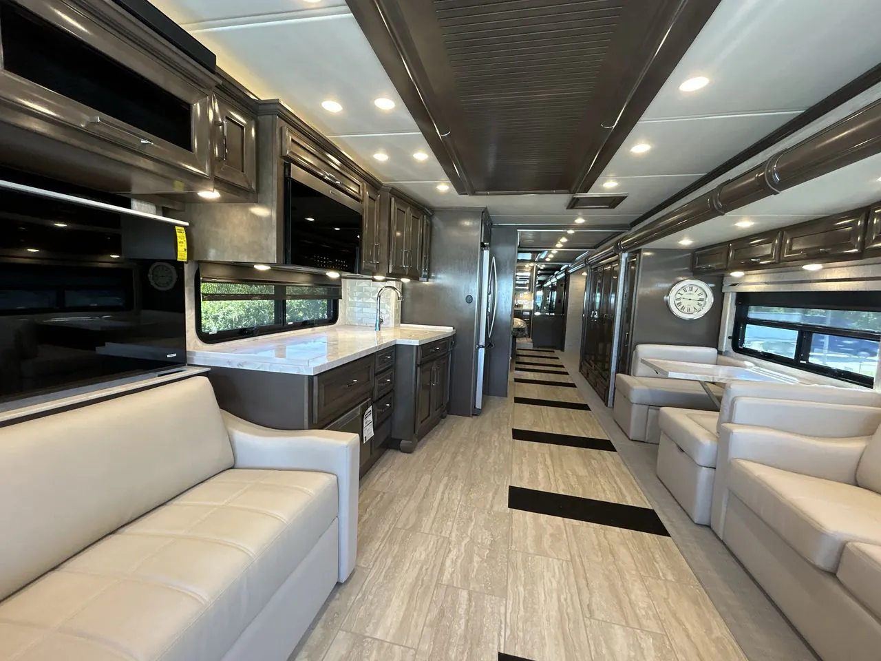 2026 Newmar Ventana 4340 - Photo 3