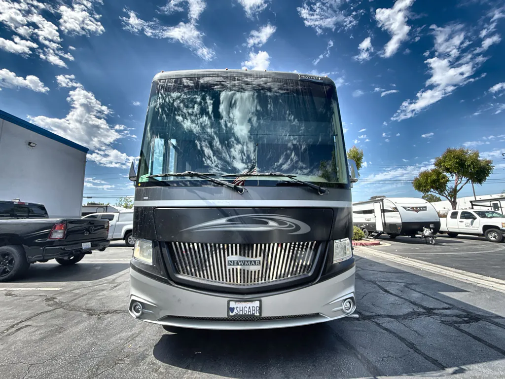 2016 Newmar Canyon Star 3914, Photos photo 3