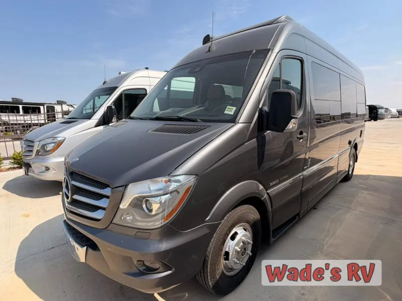 2014 Roadtrek AVENTUROUS Used    CS - Photo 4