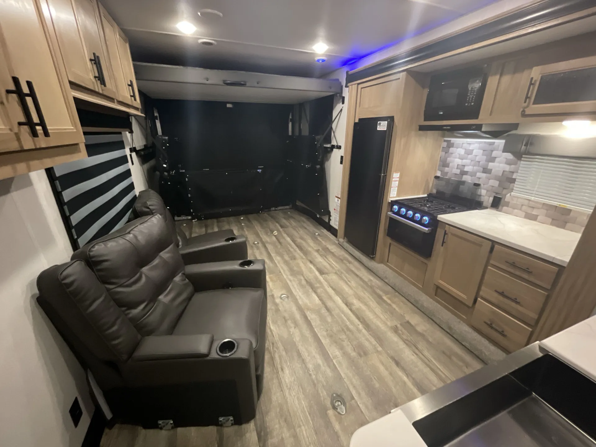 2023 Forest River Cherokee Wolf Pack Gold 23GOLD15 — living area main