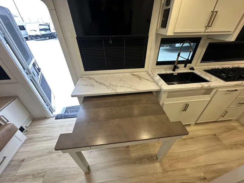 2026 Brinkley Model Ix 20X, Photos photo 11