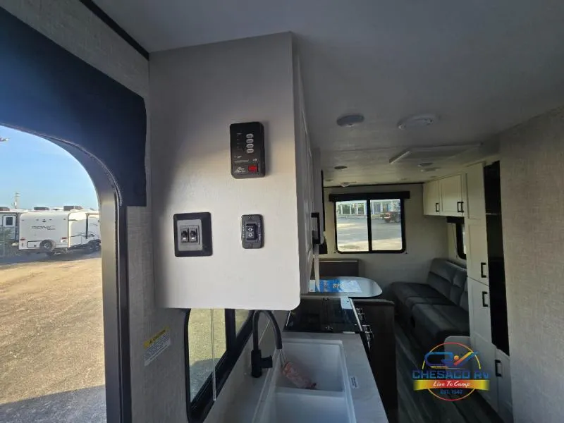 2025 Jayco Jay Flight SLX 210QB - Photo 4