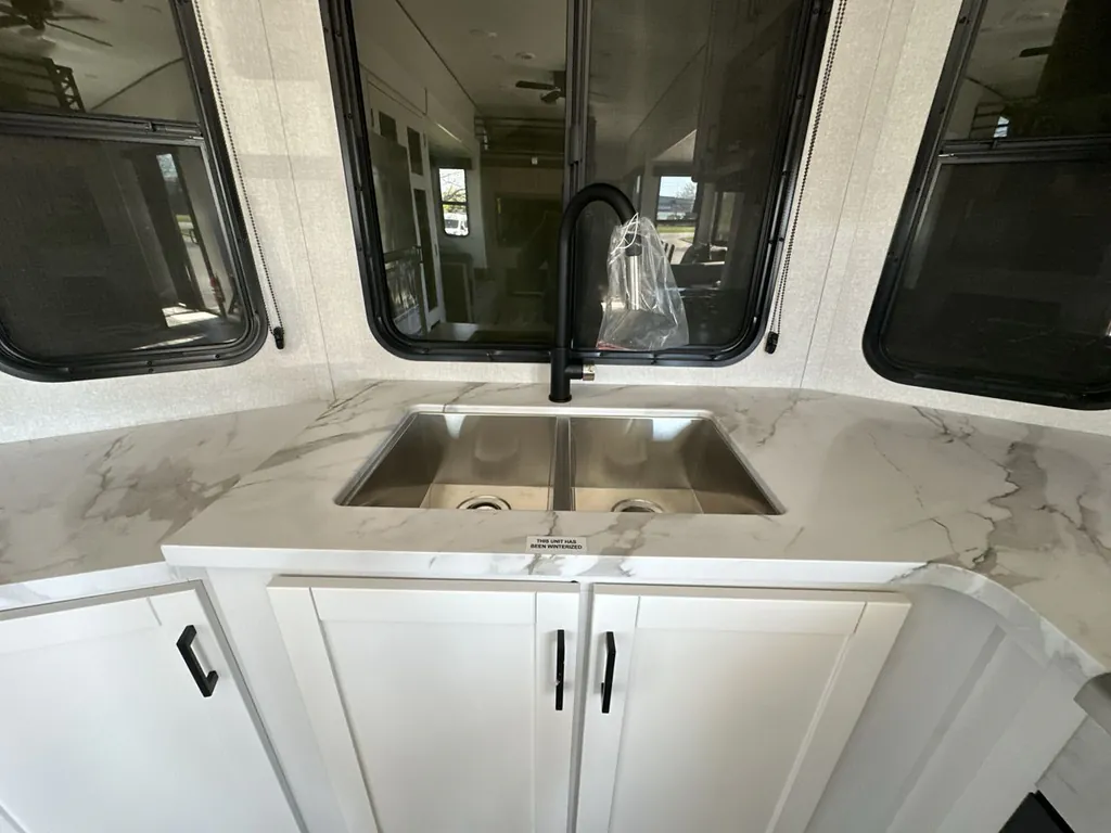 2026 Jayco Jay Flight Bungalow 404LOFT DS, Photos photo 7