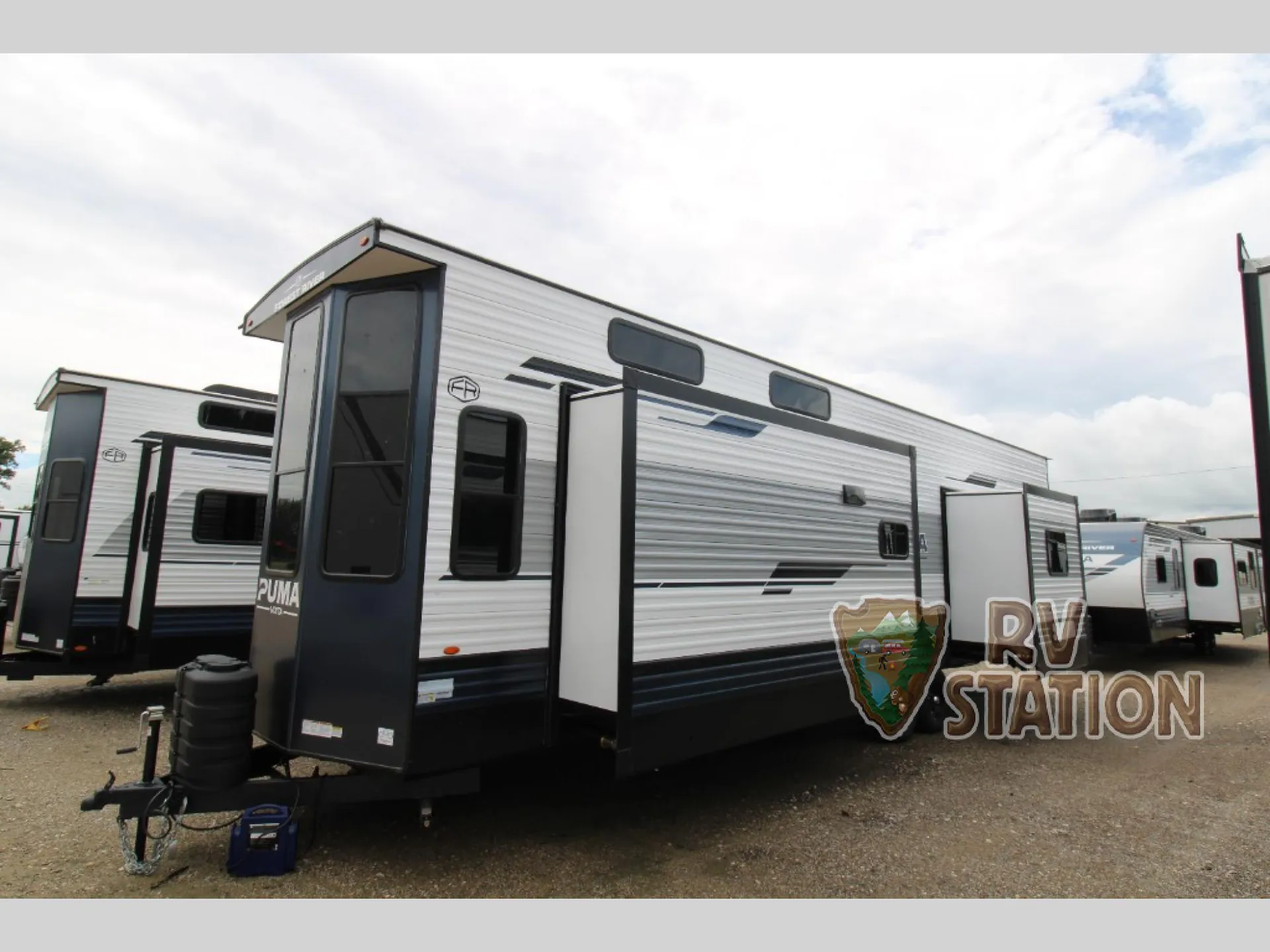 2027 Forest River Puma Vista 38VFL - Photo 3