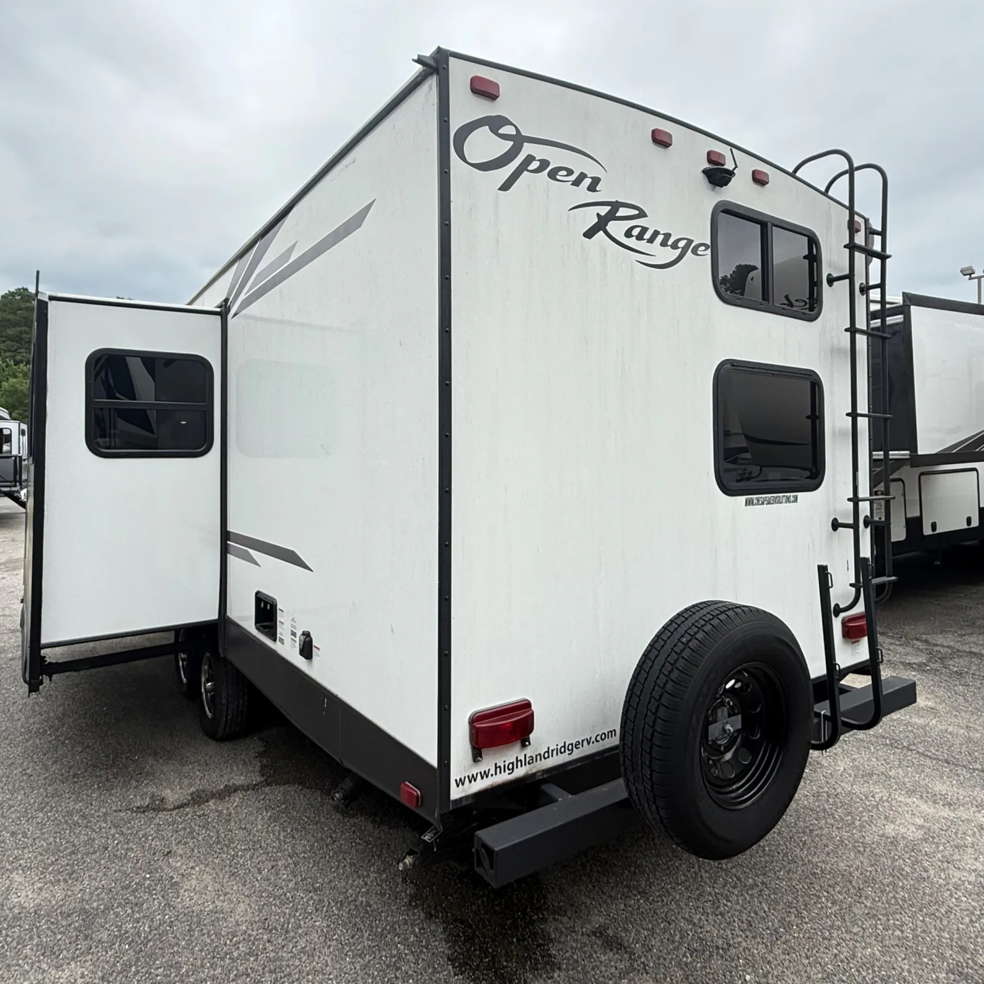2021 Highland Ridge Range Lite 281BH - Photo 4