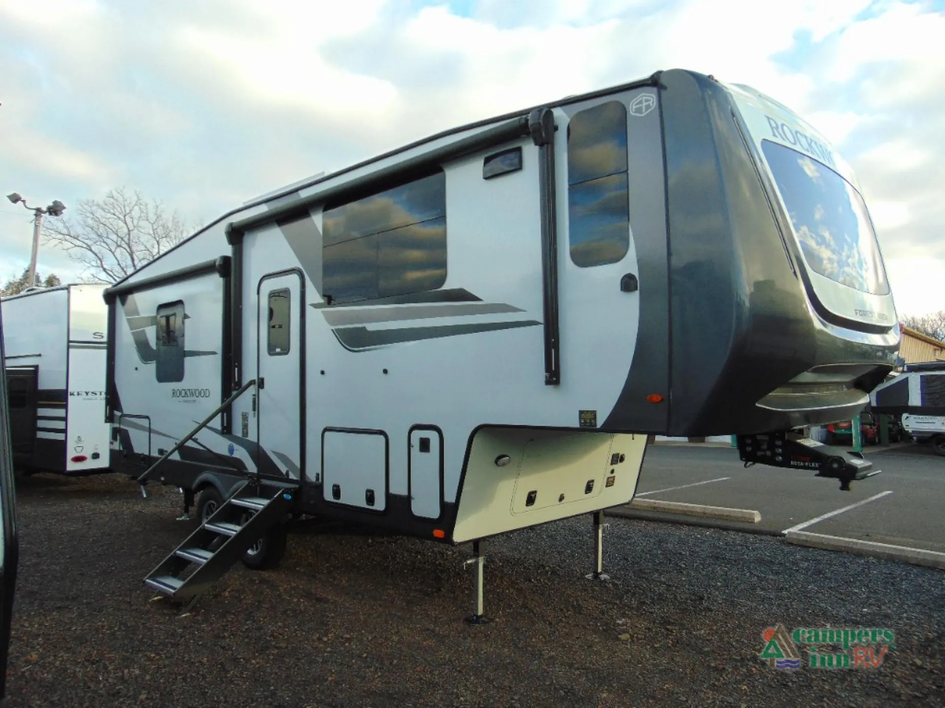 2026 Forest River Rockwood Signature 290SFK - Photo 2