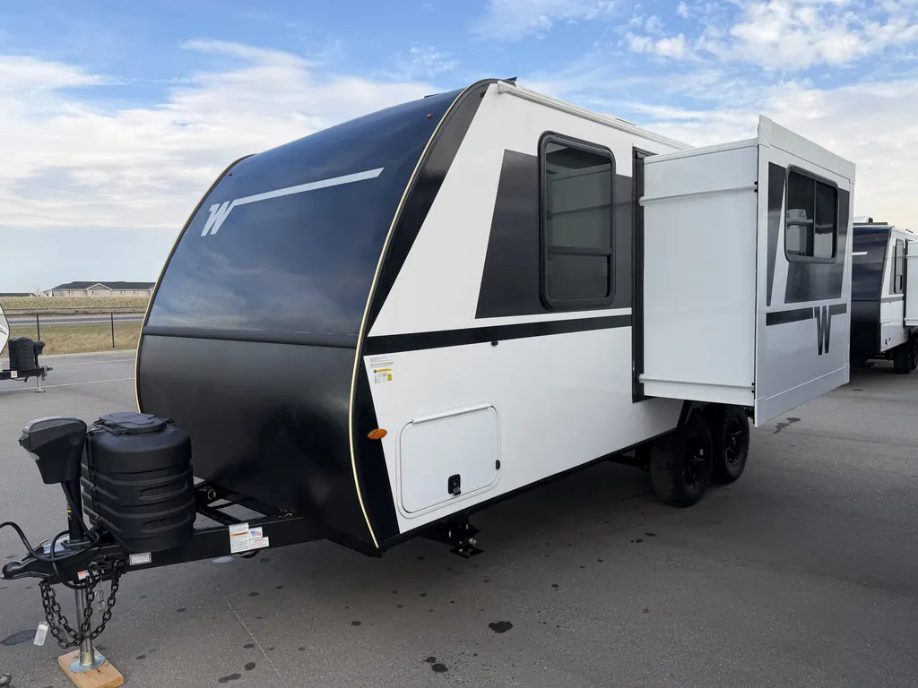 2027 Winnebago Micro Minnie 2108DS, Photos photo 20