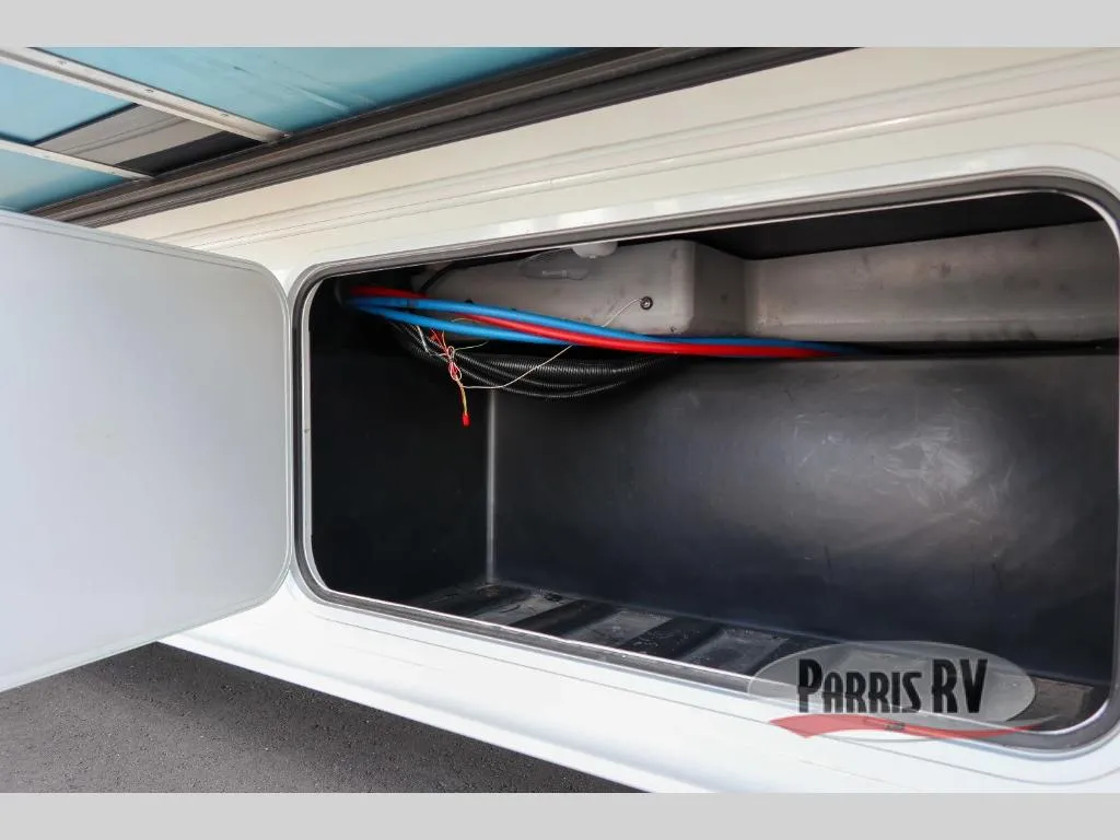 2019 Winnebago Intent 30R - Photo 4