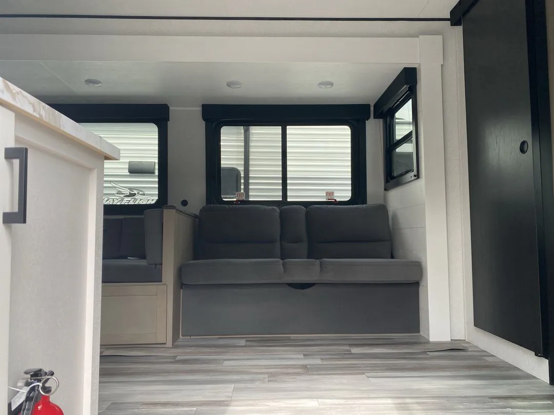 2025 Jayco Jay Flight SLX 380DQS - Photo 4