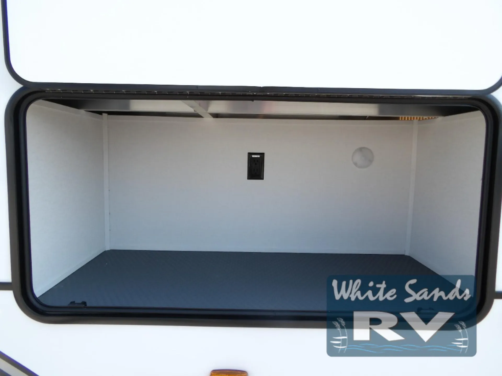 2027 Forest River Sabre 36FLX — Photo 6