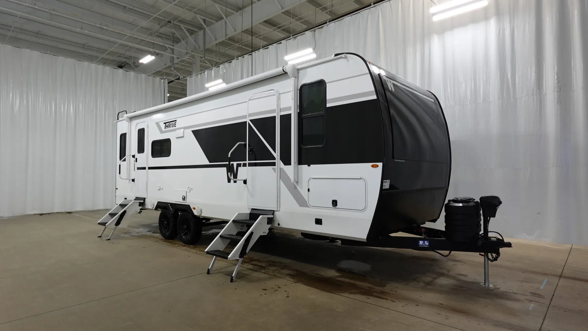 2026 Winnebago Thrive 25RLS - Photo 2
