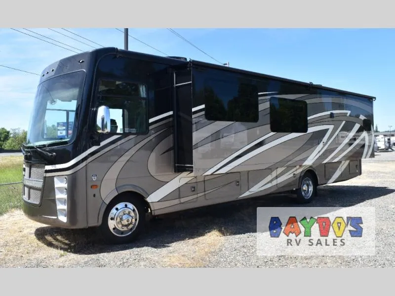 2023 Coachmen Encore 325SS - Photo 2
