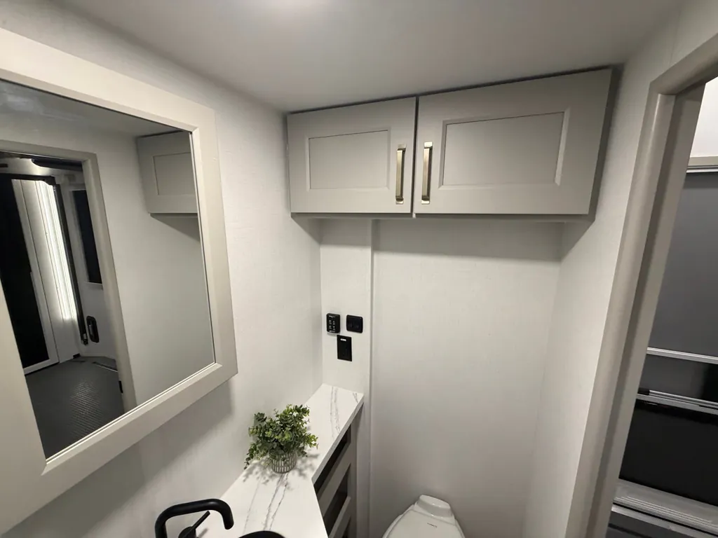 2026 Brinkley Model G 3970, Photos photo 39