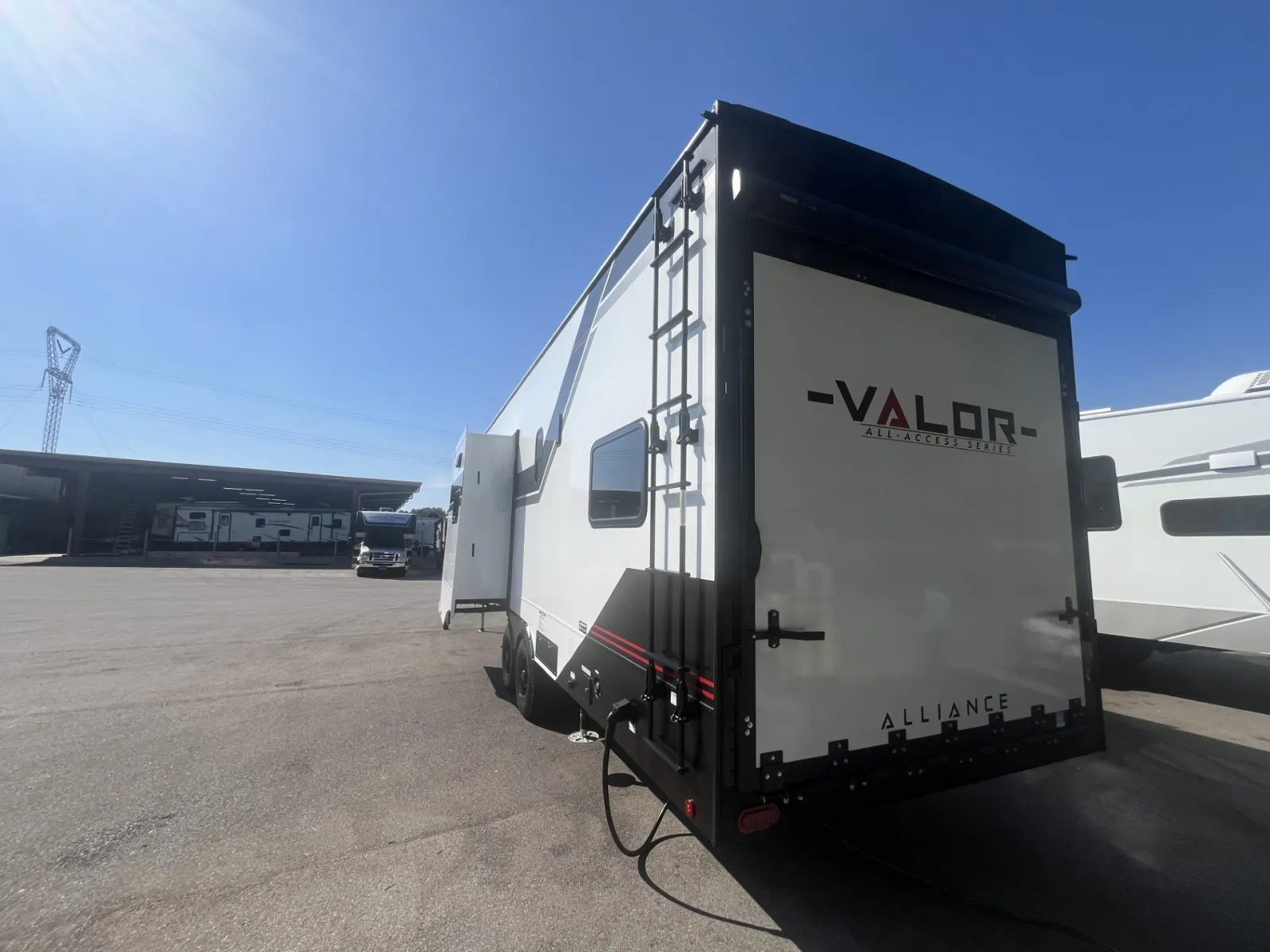2026 Alliance RV Valor 32A10 - Photo 4