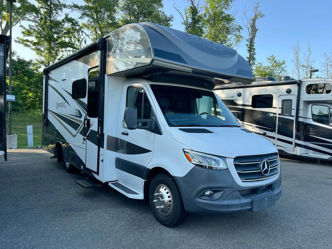 2024 Entegra Coach Qwest SE 24R - Photo 2