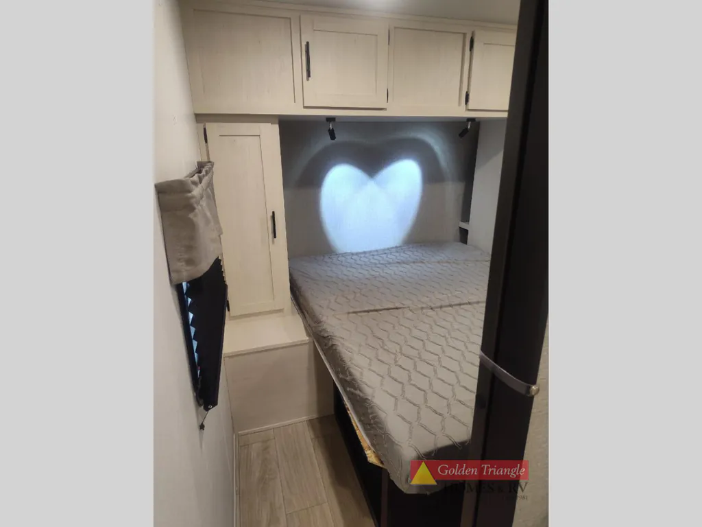 2027 Shasta I-5 530BQB, Photos photo 13