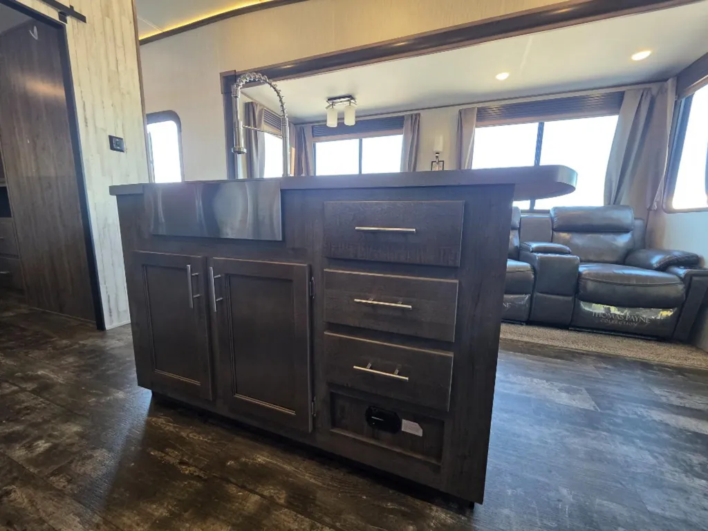 2020 Forest River Sabre 36BHQ, Photos photo 24