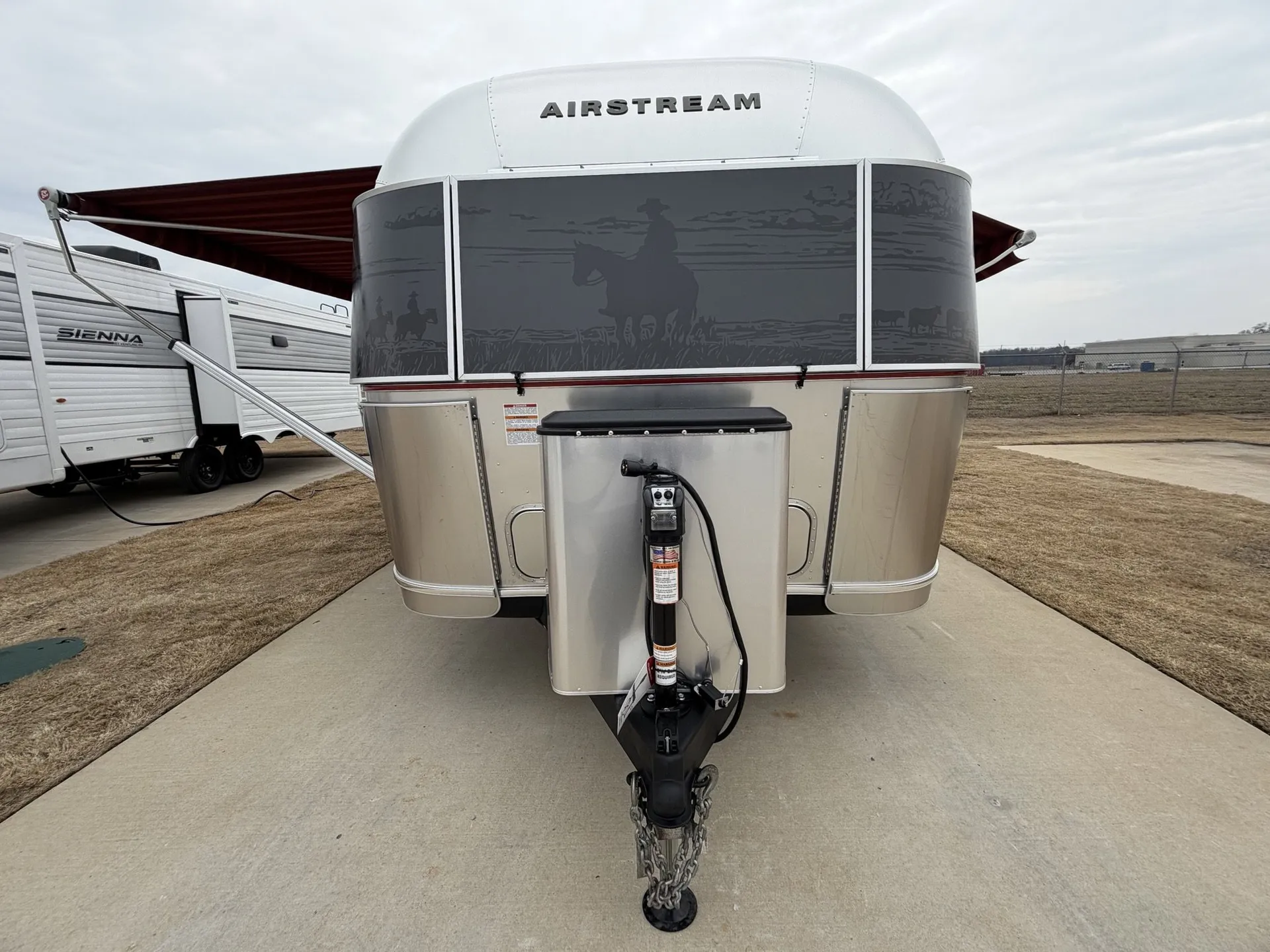 2026 Airstream STETSON + 6666 27FBQ - Photo 2