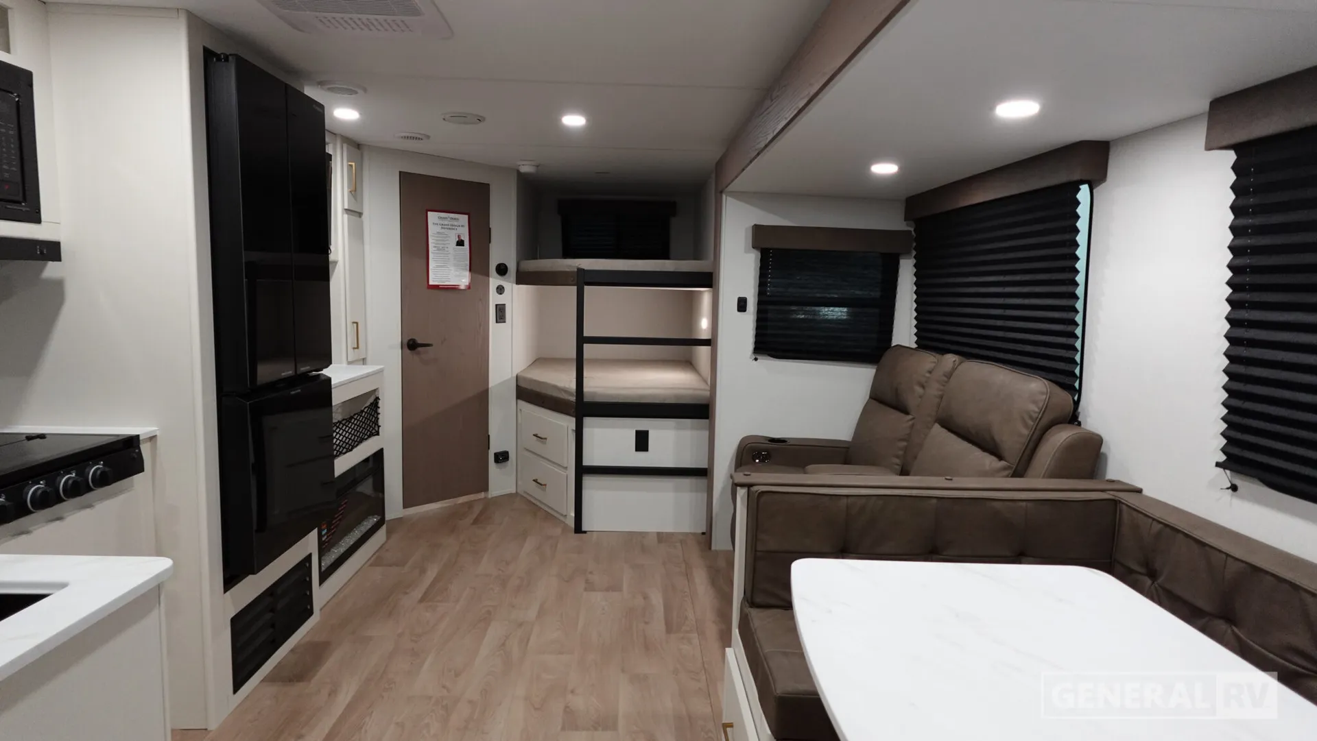 2026 Grand Design Transcend Xplor 27DBX - Photo 3