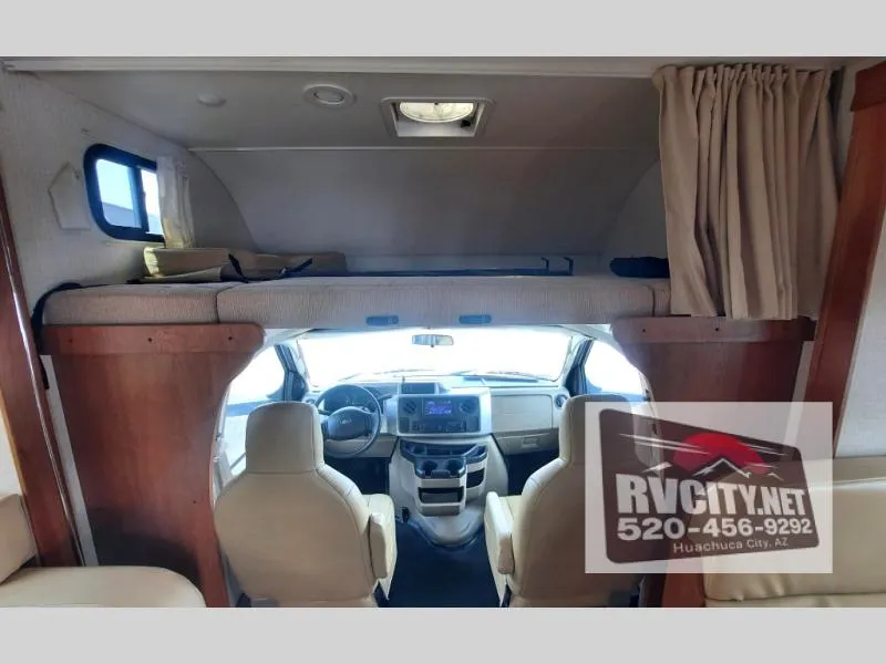 2017 Winnebago Minnie Winnie 31D - Photo 4